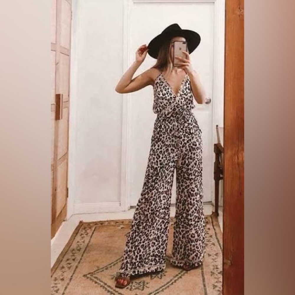 BNWT spell designs bodhi leopard jumpsuit size Med
